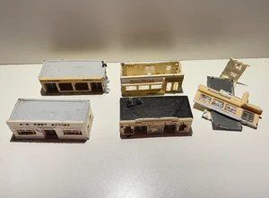 Bachmann Plasticville Lot of 5 HO Scale Buildings No Boxes As-Is - Picture 1 of 12