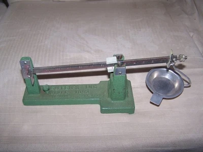 Escala de equilibrio vintage de Herter Foto 1 de 2