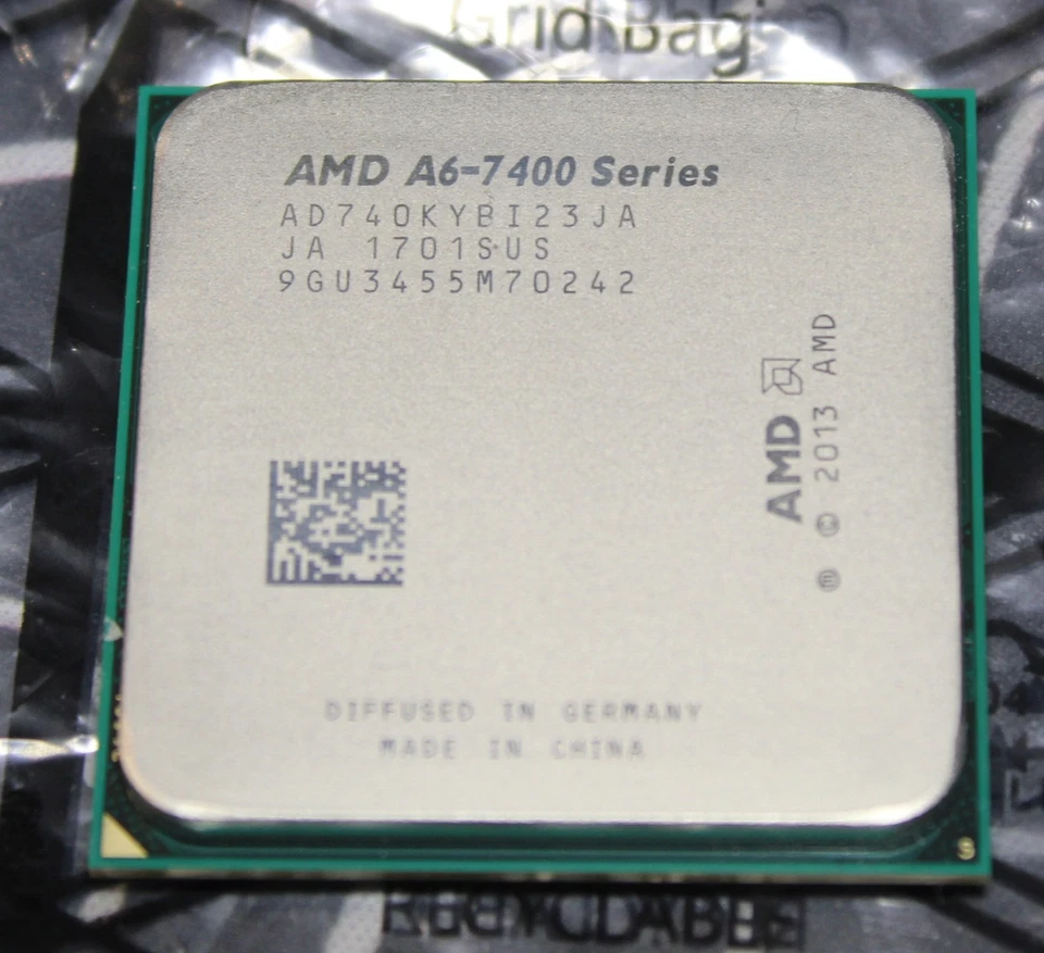 Procesador AMD A6-Series A6-7400K - AD740KYBI23JA 3,50 GHz Zócalo Doble Núcleo FM2+ Foto 1 de 1