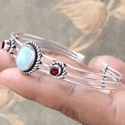 Магический браслет-манжета из стерлингового серебра 925 пробы с лунным камнем и гранатом - Изображение 1 из 4