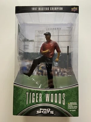 Tiger Woods 1997 Masters Champion (Red Shirt) Pro Shots 7 In. Figure. NIB. Foto 1 de 4