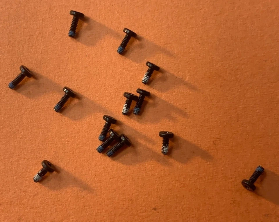 📩APPLE MacBook Pro Retina A1707 A1990 A2141  Trackpad Touchpad Screw SET SCREWS - Image 1 of 1
