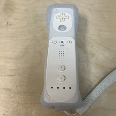 NEW Game Remote Controller Wand WHITE for Nintendo Wii & Wii U motion wiimote - Image 1 of 4
