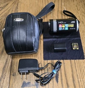JVC Everio GZ-HM670BU Camcorder Digital Video Recorder 32gb Touchscreen Camera - Picture 1 of 14