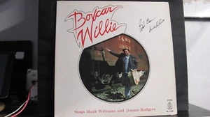 BOXCAR WILLIE AUTOGRAPH ON COVER OF SINGS HANK WILLIAMS JIMMIE RODGERS - Picture 1 of 1