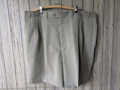 Pantalones Cortos de Vestido LINEA NATURALE Para Hombres Verde Caqui Plisados Frontales Talla 44 Foto 1 de 4