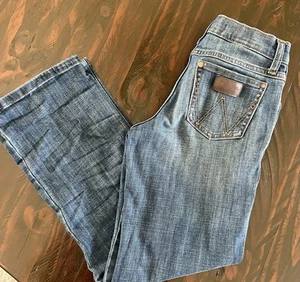 Wrangler Boys Size 10 Regular Bootcut Jeans - Picture 1 of 1