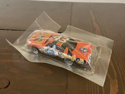 Hot Wheels PROMO - 2004 Richard Petty #43 Honey Nut Cheerios 1970 Roadrunner - Image 1 of 4