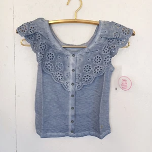 Justice Girls T-Shirt-7-Blue-Eyelet Front-Faux Button - Picture 1 of 4