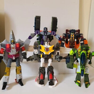 Lot Of Transformers Action Figures Hasbro 2002-08. 8" Plus. 5 Transformers Read. - Image 1 of 4