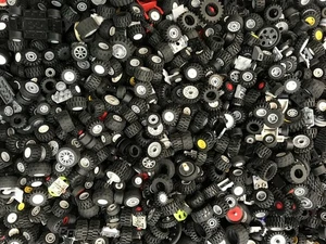 Preowned Bulk LEGO® Small Sized Wheels & Tires - 1lb - Picture 1 of 2