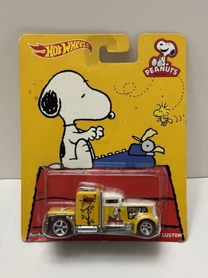 Hot Wheels “Peanuts” Convoy Custom 2014 Pop Culture Premium Real Riders BAD CARD - Image 1 of 4