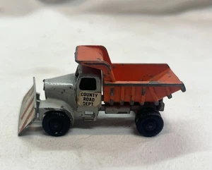 Vintage Matchbox Scramell No. 16 Plow Truck Lesney - Picture 1 of 6