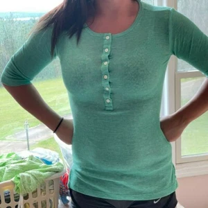 Women's Mint Green 3/4 Sleeve 6 Button Top size S by Junk Food Brand NWD - Picture 1 of 2