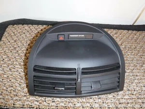 2007-2009 Saturn Aura panel de salida de tablero central HVAC 07 08 09 negro peligro - Imagen 1 de 2