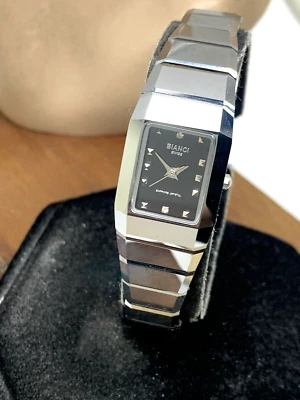 Reloj para mujer Roberto Bianci RB16963 Classico cuarzo esfera negra tungsteno 18 mm Foto 1 de 4