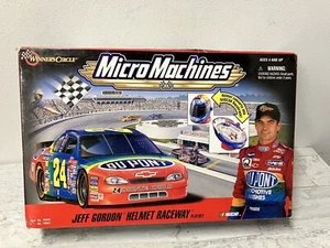 Micro Machines NASCAR Jeff Gordon Helmet Raceway Playset 1999 NEU UND UNBENUTZT - Bild 1 von 9