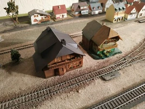 FALLER, TWO HAND PAINTED CHALETS FOR DIORAMAS, SCALE HO - Picture 1 of 11