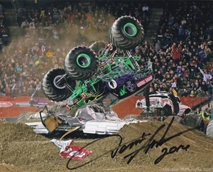 Dennis Anderson signiertes 2014 Grave Digger 8x10 Foto! - Bild 1 von 1