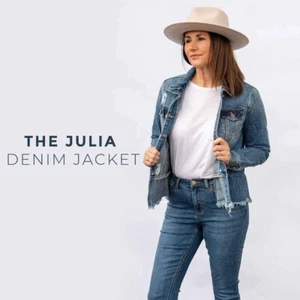 NEU Evy's Tree ""The Julia"" Distressed & Rüschen Denimjacke Damen extra klein - Bild 1 von 11
