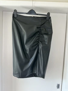 Kaleidoscope size12 faux leather skirt part rushed+front slit knee length Black - Picture 1 of 6