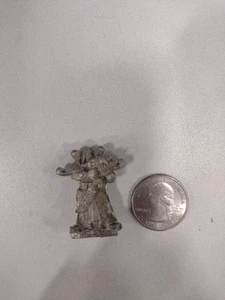Rare Vintage War Hammer 40k Priest Knight Hero Unpainted METAL Miniature Figure - Bild 1 von 7