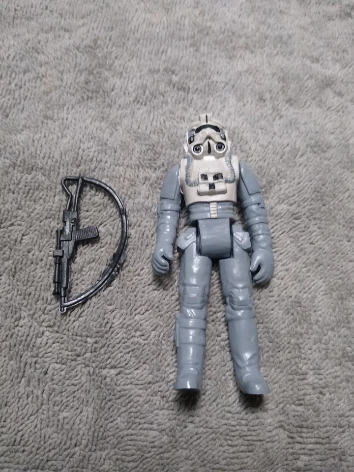 FIGURA DE ACCIÓN DE COLECCIÓN STAR WARS POLACO BOOTLEG AT-AT DRVER Foto 1 de 1