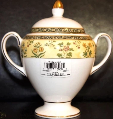 Stock abierto Wedgwood India cubierto de azúcar con etiqueta Foto 1 de 2