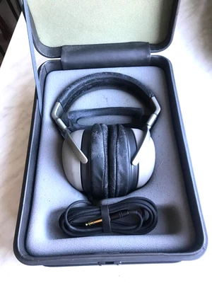Sony MDR-CD3000 High-End Headphones Rare - Image 1 of 4