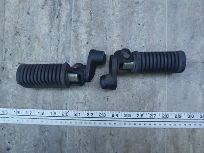 Kawasaki KZ440 LTD K768 1980) Juego de estriberas delanteras izquierda y derecha Foto 1 de 4