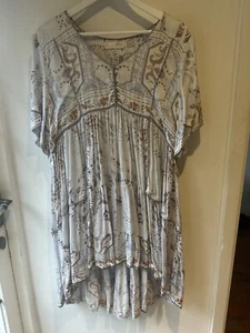 Odd Molly short sleeve White patterned Smock Tunic Top size 1/2 VGC - Picture 1 of 5