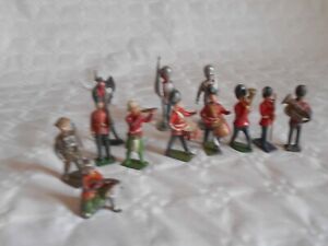 vintage british soldiers and gaurdsmen scotsman bandsmen britains etc 1940s