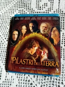 I PILASTRI DELLA TERRA BLU-RAY edizione italiana - Foto 1 di 3