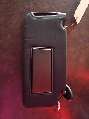 15 16 17 18 19 20 21 22 23 CHRYSLER 300 Sun Visor Right - Image 1 of 4