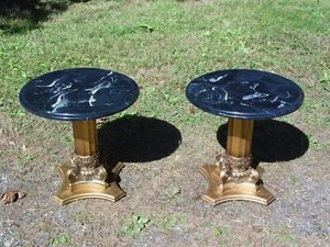 Par de mesas finales de pedestal doradas de mármol dorado de Quartite Creative Corp vintage - Imagen 1 de 12