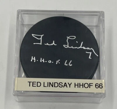 Ted Lindsay Signed Hockey Puck HHOF 66 Inscribed With Display Case - Изображение 1 из 3