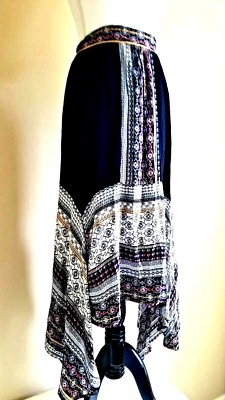 Falda New Directions Mediana Asimétrica Multicolor Forrada Boho Foto 1 de 4