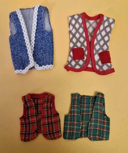 Vintage Sindy Größe Modepuppe Westen x 4 70er Jahre Stil  - Bild 1 von 13