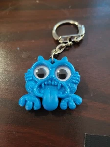 Extraño Llavero Monstruo Ojos de Google Azul Raro Único Años 70 COLECCIONABLE - Imagen 1 de 6