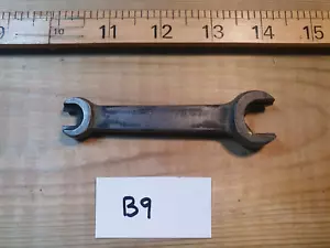 De colección Multi Llave Herramientas de Mano Antiguas Mecánico Clásico Coche Kit de Herramientas Garaje Automático - Imagen 1 de 2