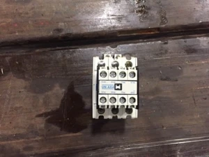 Contactor Mitsubishi Motor S-N38 para Fanuc robot taladro mate - Imagen 1 de 2