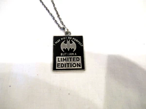 DC Batman necklace pendant, 22" chain - Picture 1 of 5