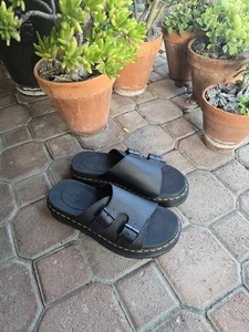 Dr. Martens Dax schwarz Hydro Leder Schlappen Sandalen US GRÖSSE M 9 L 10 - Bild 1 von 6