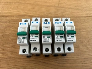Lote de 5 disyuntores Eaton Memshield 3 6 amperios tipo C MCB ETN EMCH106 trabajo - Imagen 1 de 2