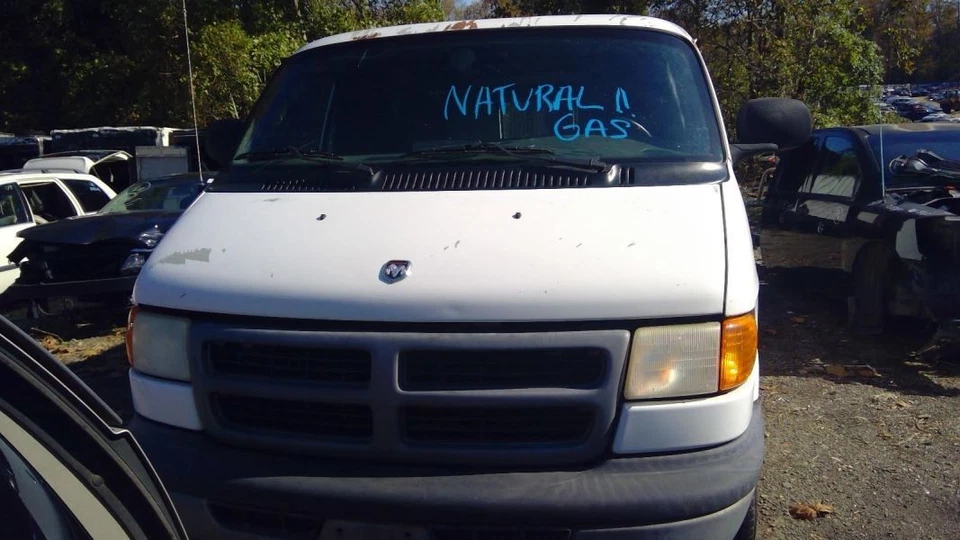 Passenger Right Headlight Fits 98-03 DODGE 1500 VAN 1172392 - Image 1 of 4