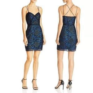 Nuevo con etiquetas Vestido de Cóctel Guess Talla 8 Adina Babydoll, Azul Marino Floral Encaje Negro Terciopelo Borde - Imagen 1 de 7