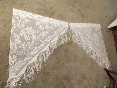   Swag Ventana Encaje Marfil Diseño Lori 40L x 60W  Foto 1 de 2