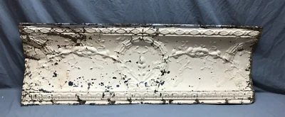 Una cala de techo de hojalata antigua grande de 4 pies decorativa arquitectónica 548-24B Foto 1 de 4