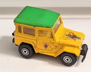 Realtoy Toyota Land Cruiser FJ40 1:58 Diecast SUV Yellow/Green Rare Scarce - Picture 1 of 7
