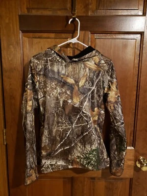 Realtree Edge Camo Ladies Tech Hoodie with Face Gaitor M 8/10 - Image 1 of 4